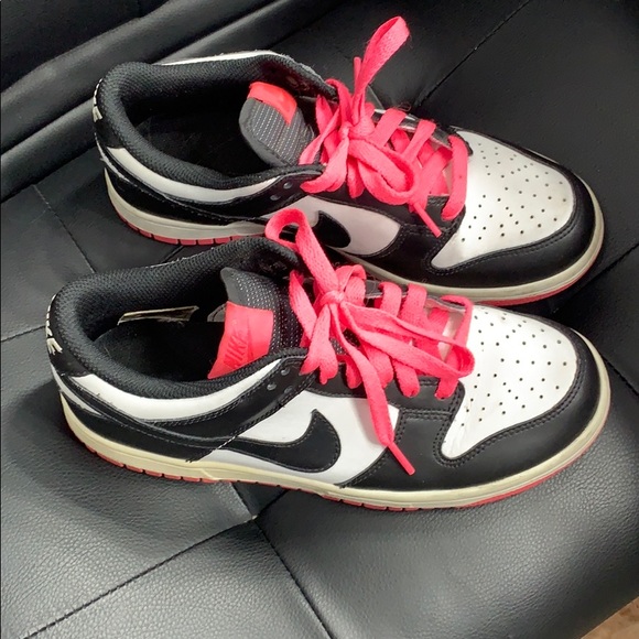 Nike Shoes - Nike black white and hot pink size 7